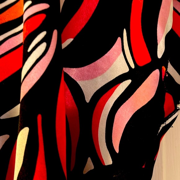 Colorful Abstract Print Blouse - Picture 5 of 6